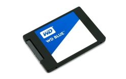 Western Digital Dysk twardy Blue SSD 2TB 2,5'' WDS200T2B0A